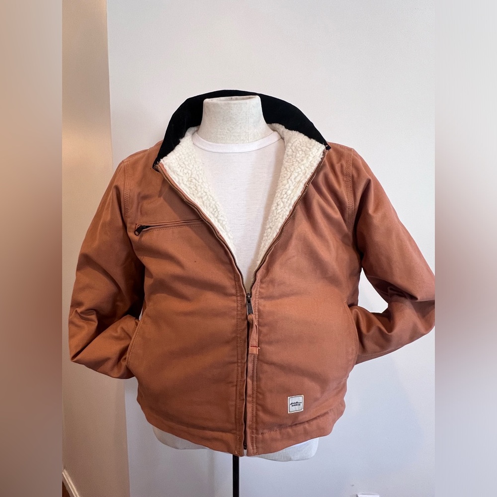 NEW; Eddie Bauer Men Size: M WORKWEAR Foreman Fit